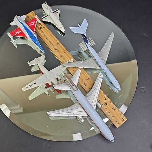Diecast Planes 5pcs For Parts Or Repair Spaceshuttle DC-10 VC-10 Ertl Hong Kong - Picture 14 of 15